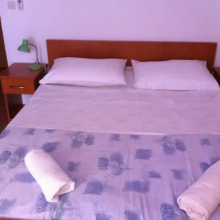 Apartments Juric Baska Voda